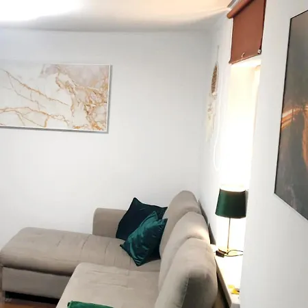 Apartamencik Przy Trasie Nr 1 Bielsko-Biała Eksteriør bilde