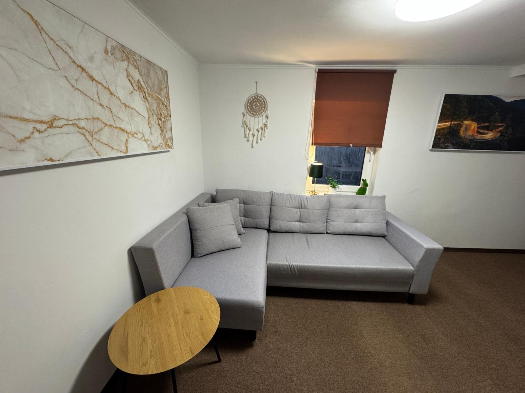 Apartamencik Przy Trasie Nr 1 *