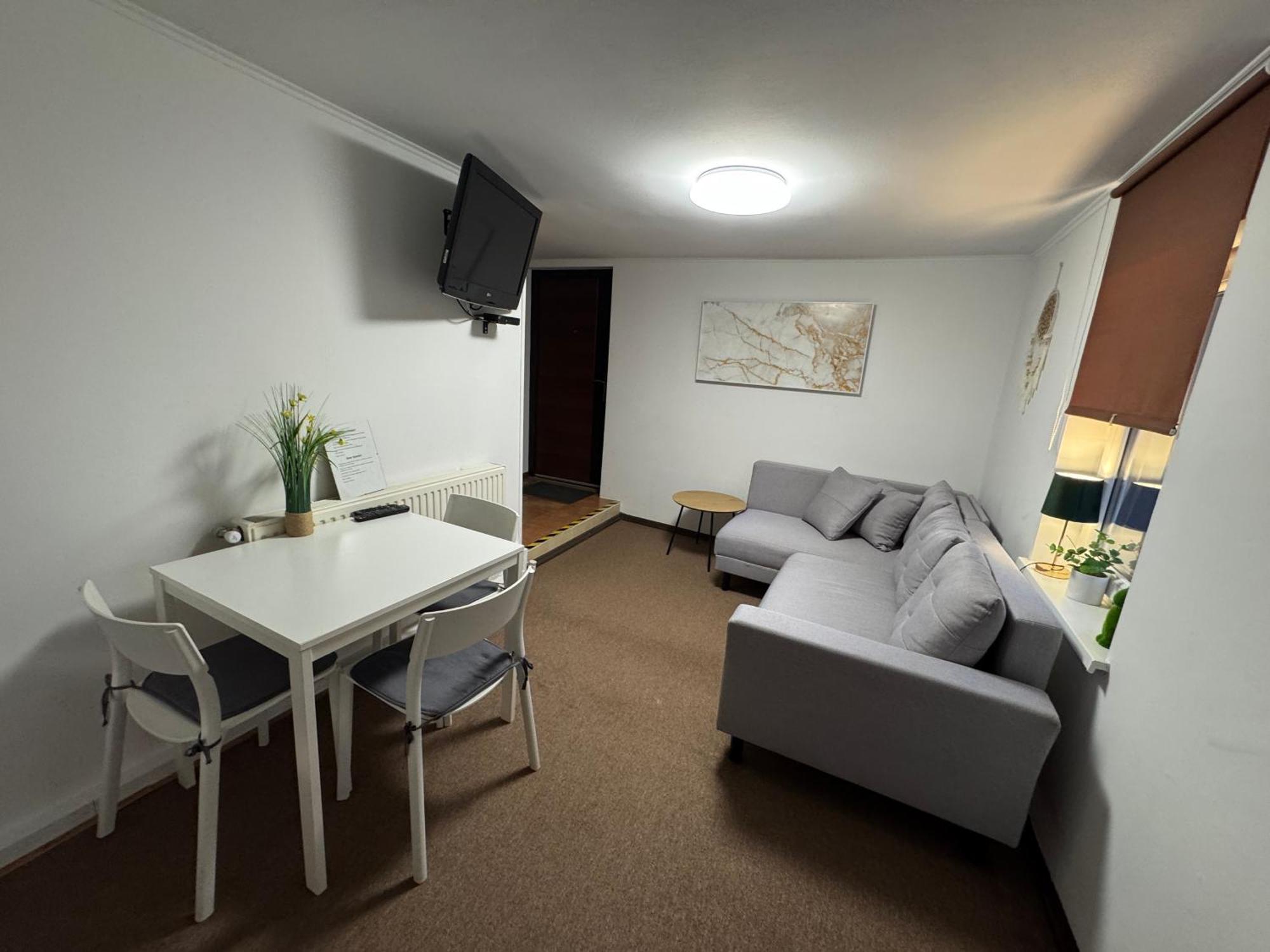 Apartamencik Przy Trasie Nr 1 *
